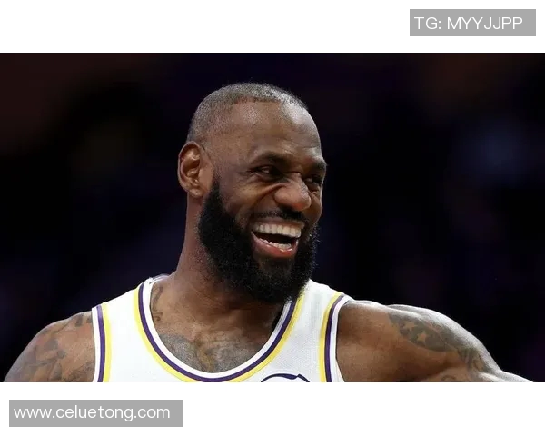 詹姆斯全明星投票突破重围成功升至西部第八引发球迷热议