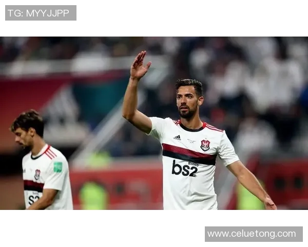 巴拉多利德宣布与西甲球星巴勃罗签约，引发球迷热议