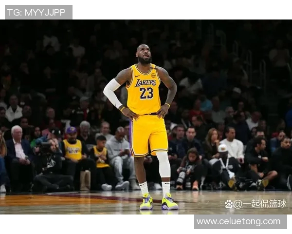 勇士主场失利，湖人取得2-0领先，詹姆斯再显王者风范
