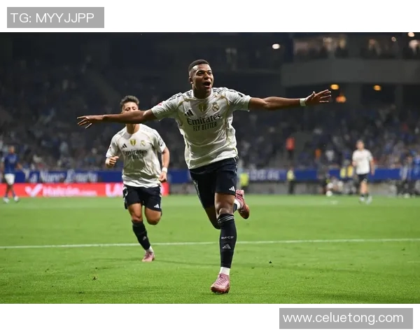 姆巴佩领衔巴黎主场大胜亚马尔,表现抢眼成为赛场焦点